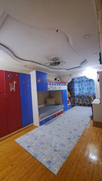 Satış 4 otaqlı Köhnə Tikili bina evi  100m², Bakı