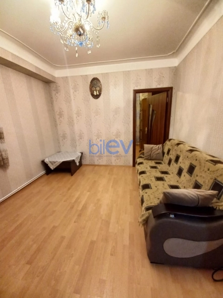 Satış 2 otaqlı Köhnə Tikili bina evi  45m², Bakı