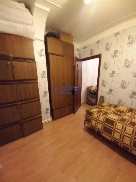 Satış 2 otaqlı Köhnə Tikili bina evi  45m², Bakı