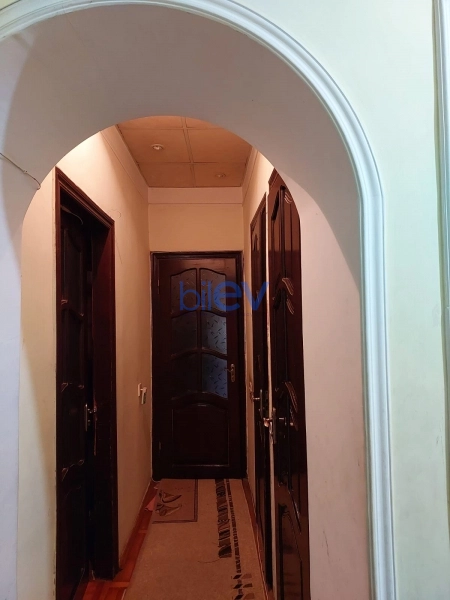 Satış 3 otaqlı Köhnə Tikili bina evi  75m², Bakı