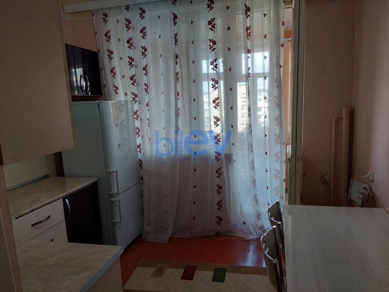 Satış 2 otaqlı Köhnə Tikili bina evi  60m², Bakı