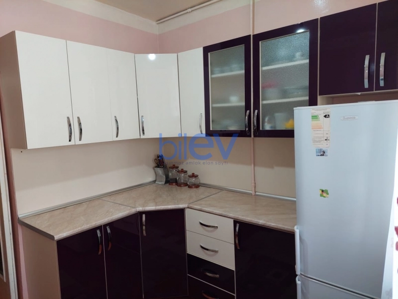 Satış 2 otaqlı Köhnə Tikili bina evi  60m², Bakı