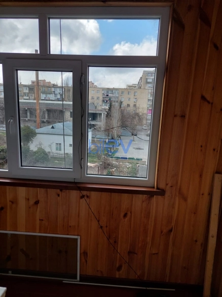 Satış 2 otaqlı Köhnə Tikili bina evi  60m², Bakı