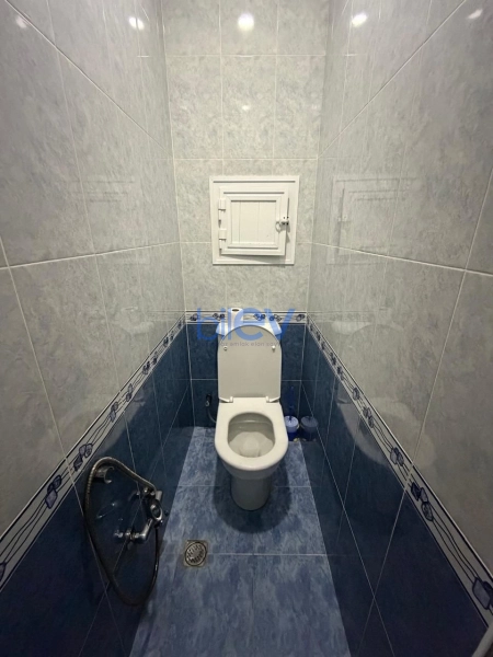 Satış 5 otaqlı Köhnə Tikili bina evi  120m², Bakı