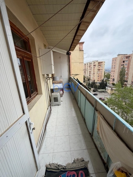 Satış 5 otaqlı Köhnə Tikili bina evi  120m², Bakı