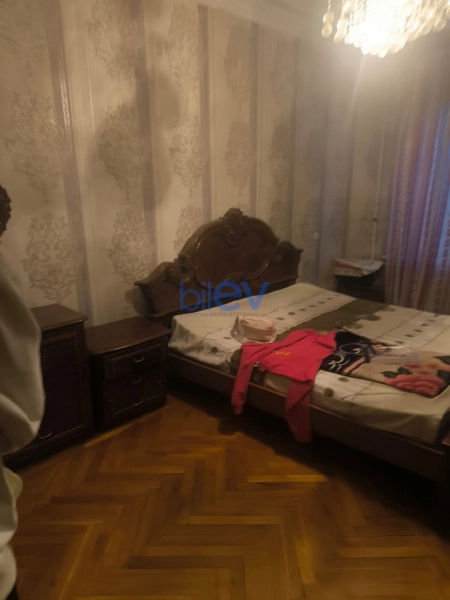 Satış 3 otaqlı Köhnə Tikili bina evi  80m², Bakı