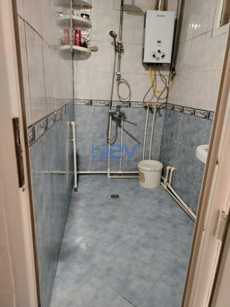 Satış 5 otaqlı Köhnə Tikili bina evi  120m², Bakı