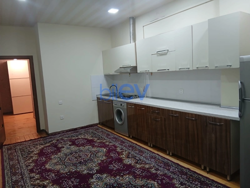 Aylıq Kirayə 3 otaqlı Yeni Tikili bina evi  126m², Bakı
