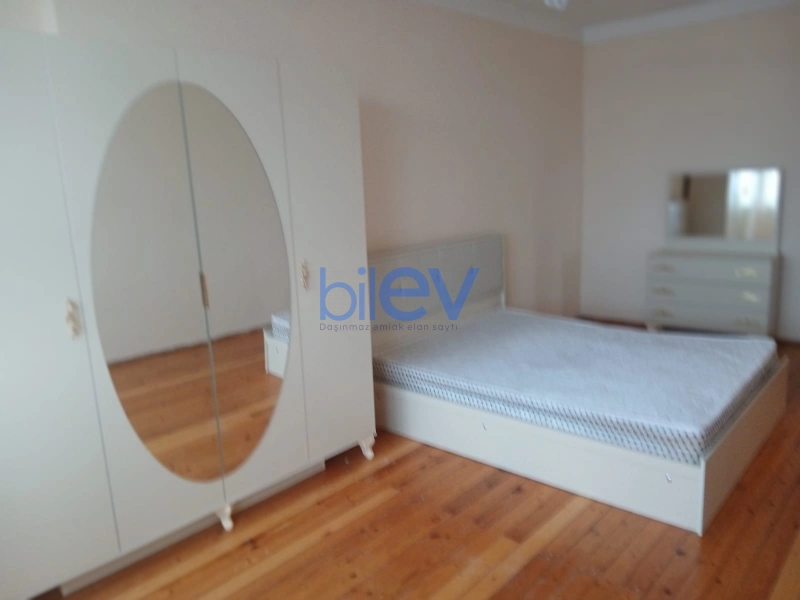 Aylıq Kirayə 3 otaqlı Yeni Tikili bina evi  126m², Bakı