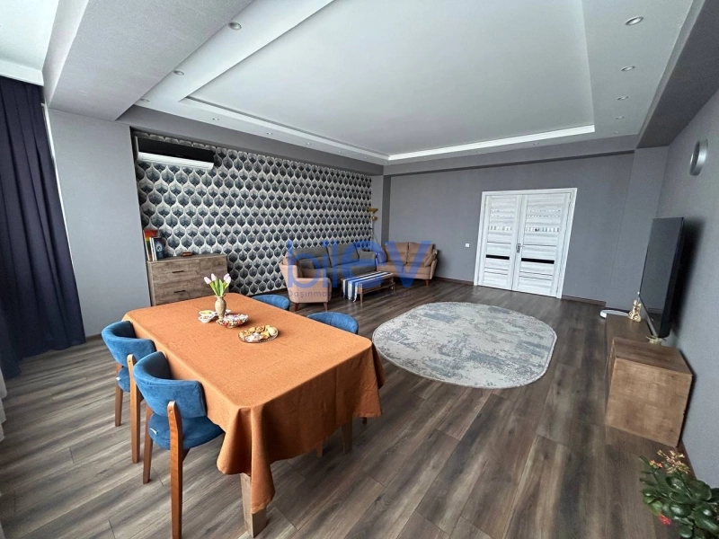 Satış 3 otaqlı Yeni Tikili bina evi  136m², Bakı