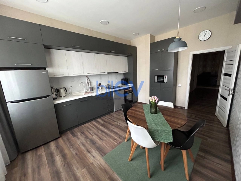 Satış 3 otaqlı Yeni Tikili bina evi  136m², Bakı
