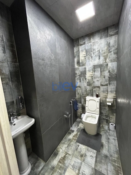Satış 3 otaqlı Yeni Tikili bina evi  136m², Bakı