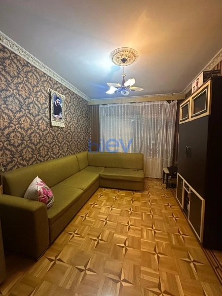 Satış 4 otaqlı Köhnə Tikili bina evi  100m², Bakı