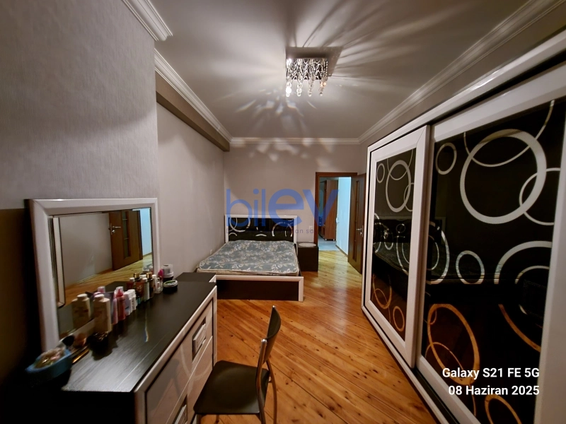 Aylıq Kirayə 2 otaqlı Yeni Tikili bina evi  90m², Bakı