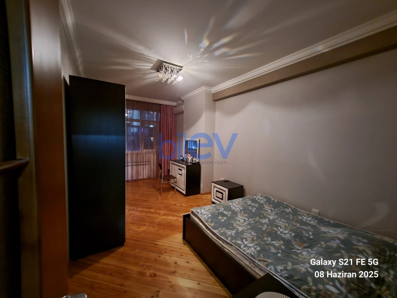 Aylıq Kirayə 2 otaqlı Yeni Tikili bina evi  90m², Bakı