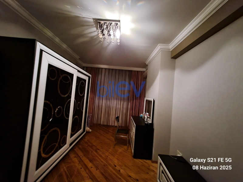 Aylıq Kirayə 2 otaqlı Yeni Tikili bina evi  90m², Bakı