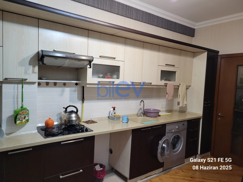 Aylıq Kirayə 2 otaqlı Yeni Tikili bina evi  90m², Bakı