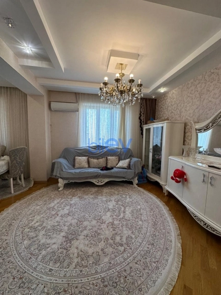 Satış 3 otaqlı Yeni Tikili bina evi  90m², Bakı
