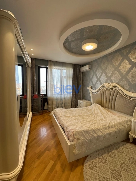 Satış 3 otaqlı Yeni Tikili bina evi  90m², Bakı