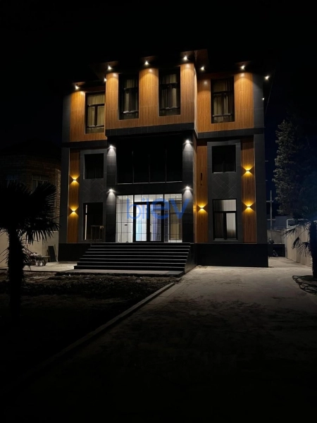 Satış 8 otaqlı Həyət evi  800m², Bakı