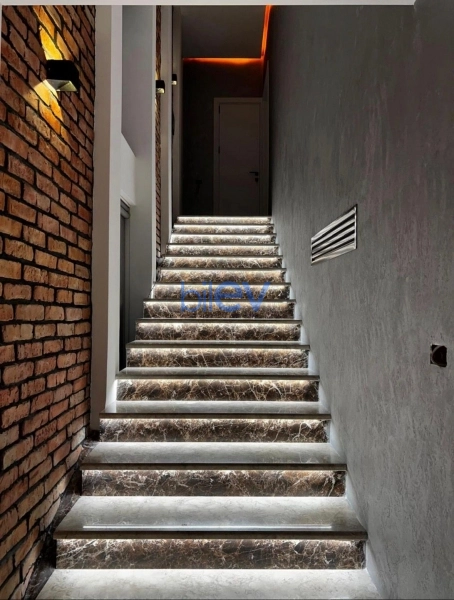 Satış 8 otaqlı Həyət evi  800m², Bakı