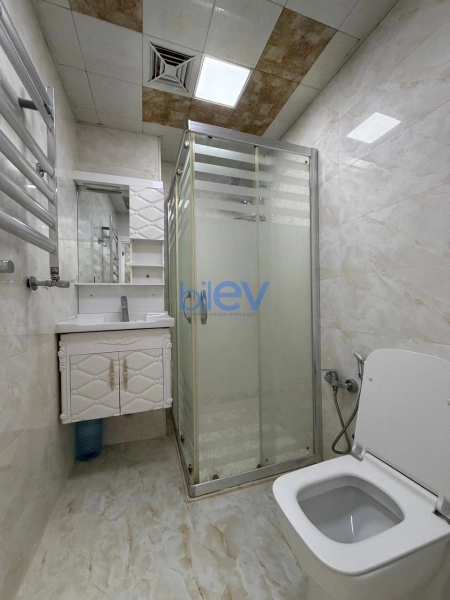 Satış 2 otaqlı Köhnə Tikili bina evi  45m², Bakı
