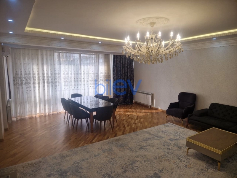 Aylıq Kirayə 3 otaqlı Yeni Tikili bina evi  151m², Bakı