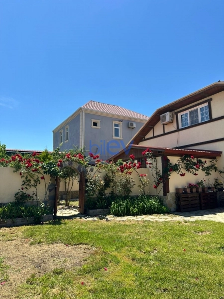 Satış 4 otaqlı Bağ evi  220m², Bakı
