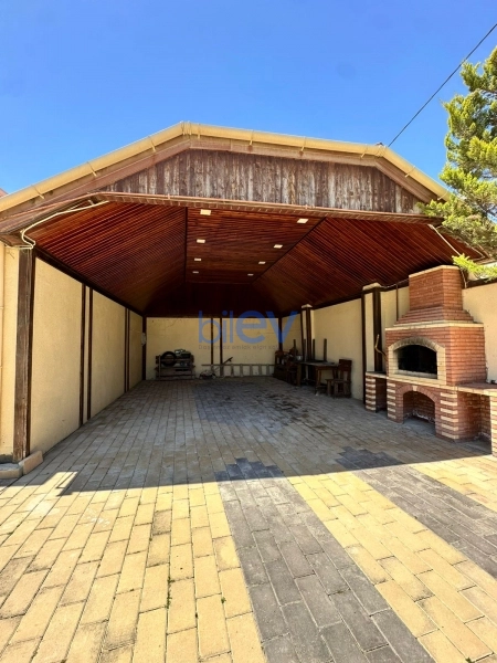 Satış 4 otaqlı Bağ evi  220m², Bakı