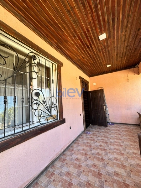 Satış 4 otaqlı Bağ evi  220m², Bakı