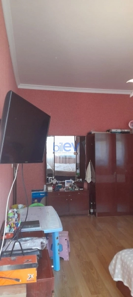 Satış 5 otaqlı Köhnə Tikili bina evi  120m², Bakı