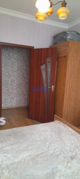 Satış 5 otaqlı Köhnə Tikili bina evi  120m², Bakı