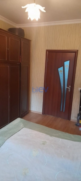 Satış 5 otaqlı Köhnə Tikili bina evi  120m², Bakı