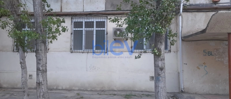 Satış 5 otaqlı Köhnə Tikili bina evi  120m², Bakı