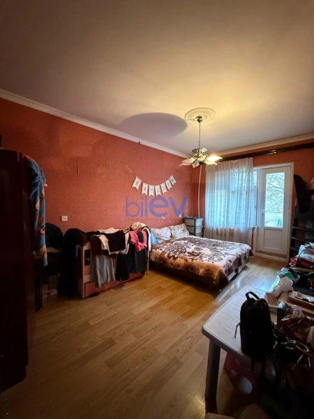 Satış 5 otaqlı Köhnə Tikili bina evi  120m², Bakı