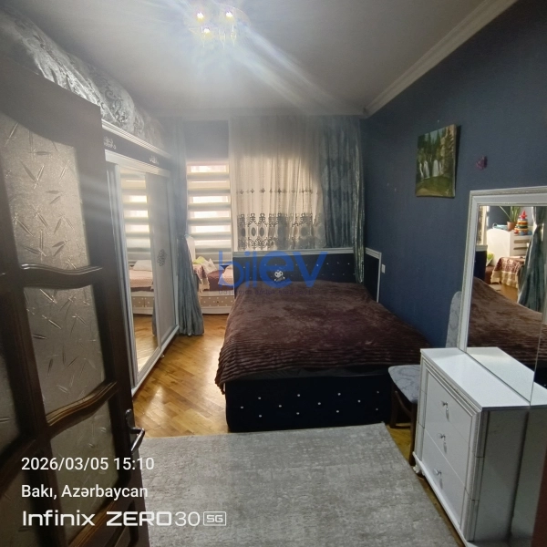 Satış 2 otaqlı Köhnə Tikili bina evi  70m², Bakı