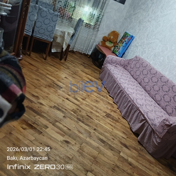 Satış 2 otaqlı Köhnə Tikili bina evi  70m², Bakı