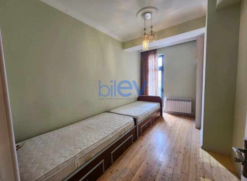 Aylıq Kirayə 3 otaqlı Yeni Tikili bina evi  77m², Bakı