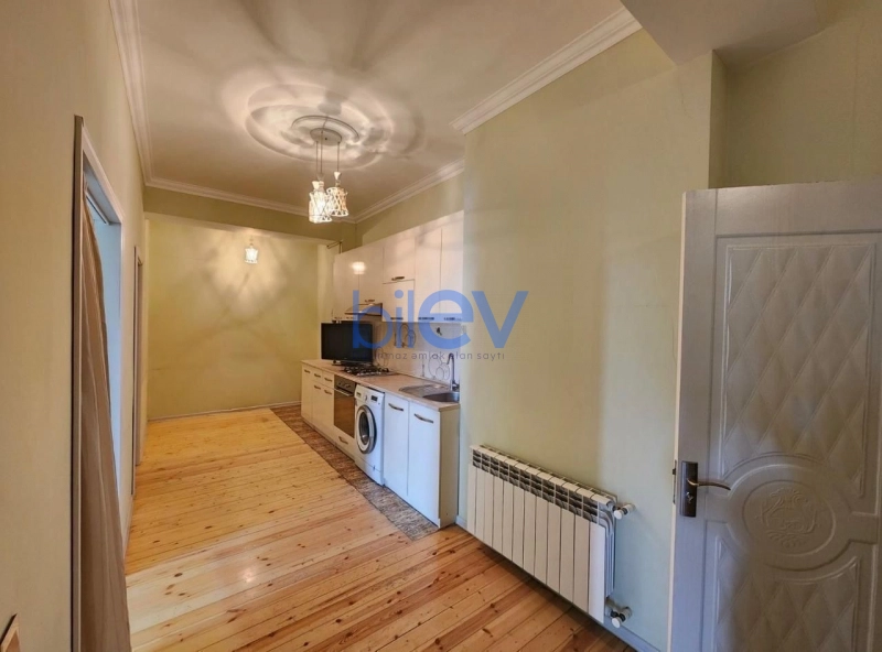 Aylıq Kirayə 3 otaqlı Yeni Tikili bina evi  77m², Bakı