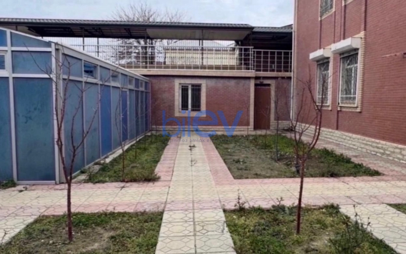 Aylıq Kirayə 12 otaqlı Həyət evi  910m², Bakı