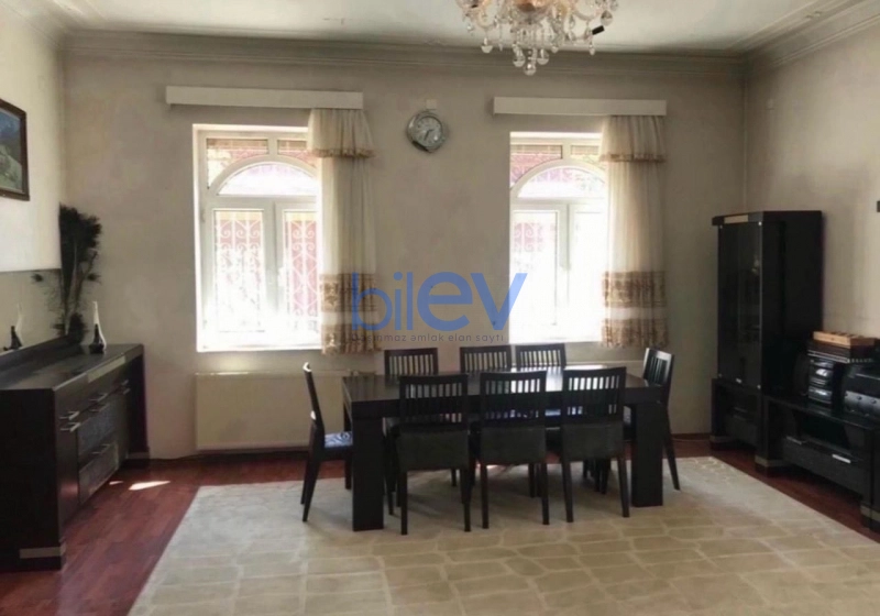 Aylıq Kirayə 12 otaqlı Həyət evi  910m², Bakı