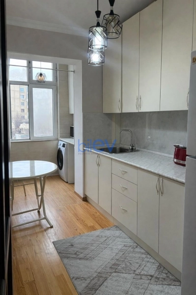 Satış 2 otaqlı Köhnə Tikili bina evi  55m², Bakı