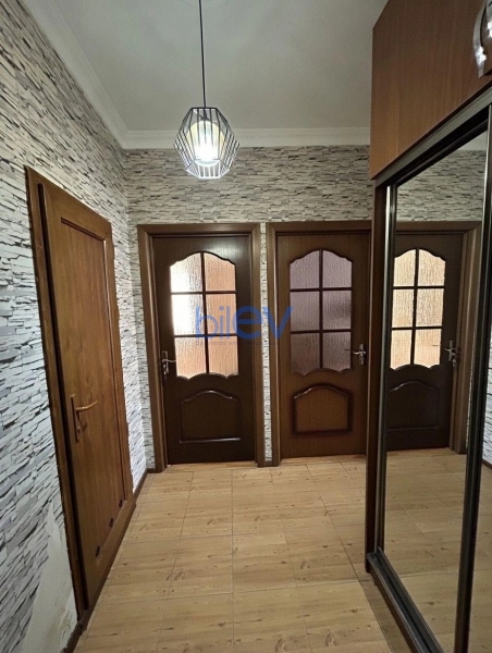 Satış 2 otaqlı Köhnə Tikili bina evi  55m², Bakı