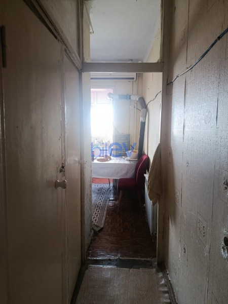 Satış 2 otaqlı Köhnə Tikili bina evi  60m², Bakı