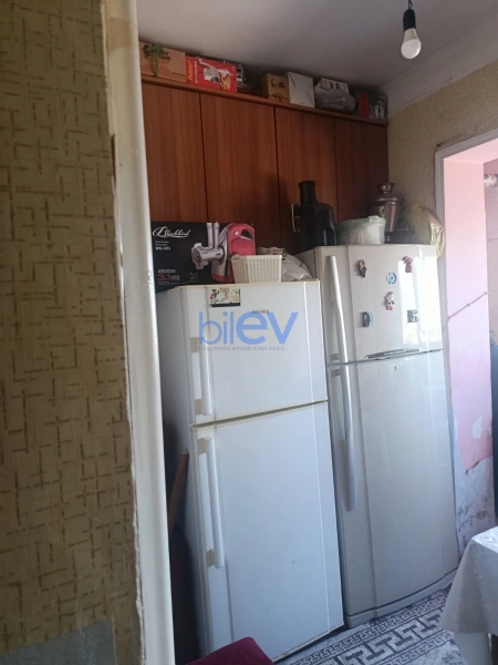 Satış 2 otaqlı Köhnə Tikili bina evi  60m², Bakı