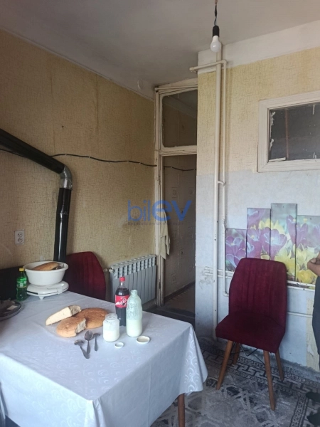 Satış 2 otaqlı Köhnə Tikili bina evi  60m², Bakı