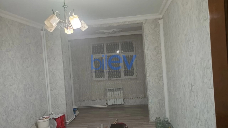 Satış 4 otaqlı Köhnə Tikili bina evi  100m², Bakı