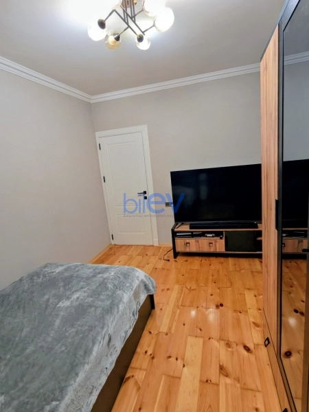 Satış 4 otaqlı Köhnə Tikili bina evi  100m², Bakı