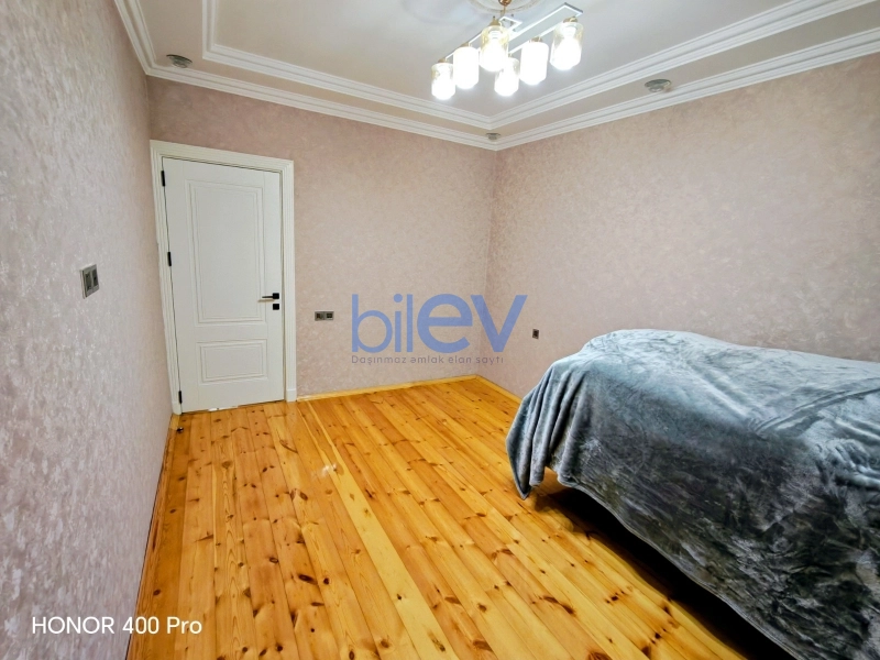 Satış 4 otaqlı Köhnə Tikili bina evi  100m², Bakı