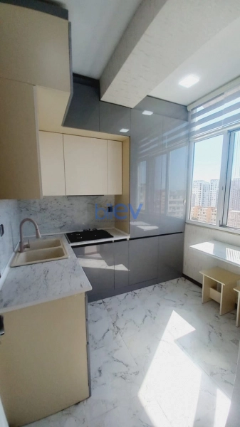 Satış 2 otaqlı Yeni Tikili bina evi  70m², Bakı